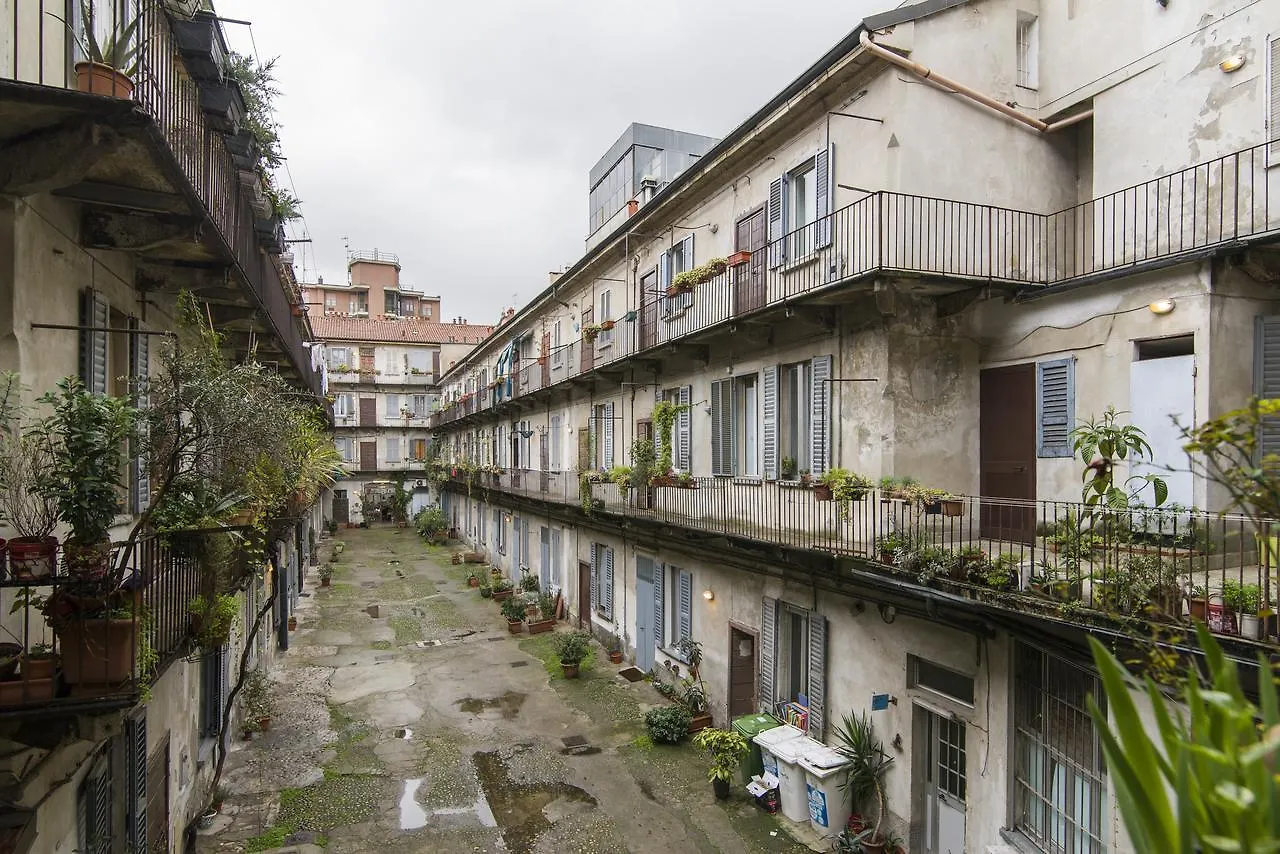 Gerusalemme&Corso Sempione Flat Milano 0*,  Italia